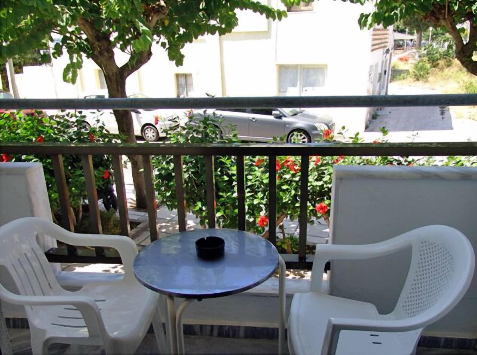 Hotel Dimitris Paritsa 2*