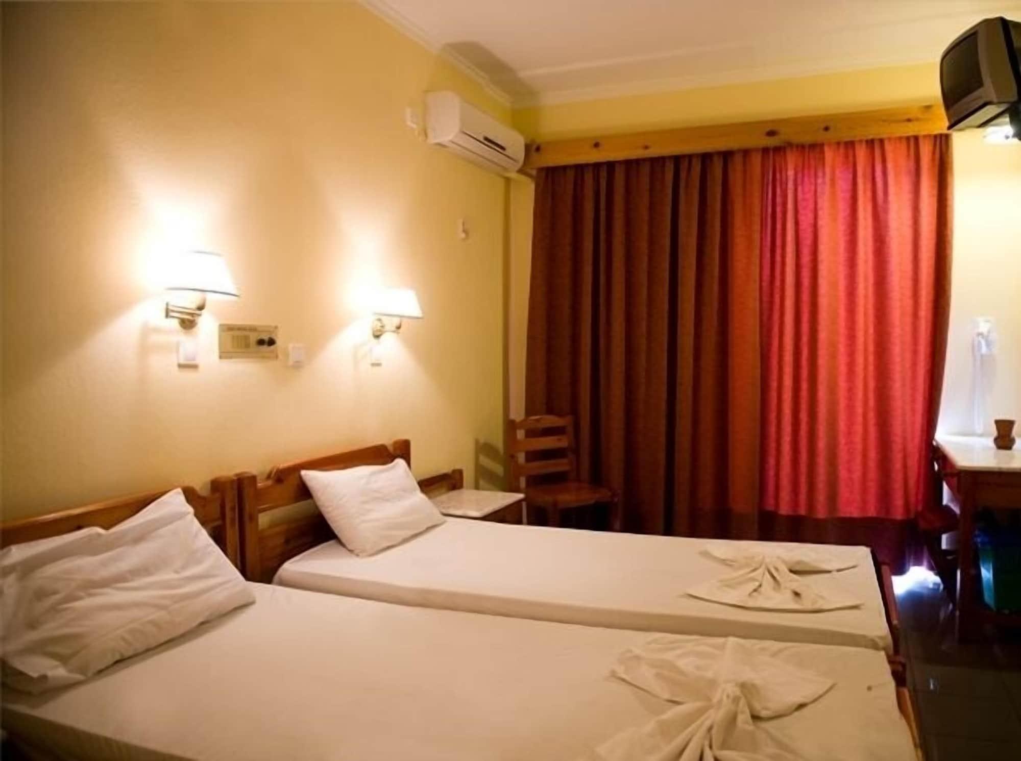 Dimitris Paritsa Hotel 2*